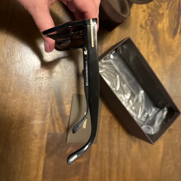 Tom Ford Women’s Sunglasses - Picture 2 of 3